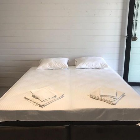 Mon Ami Hotel 2 ピツンダ エクステリア 写真